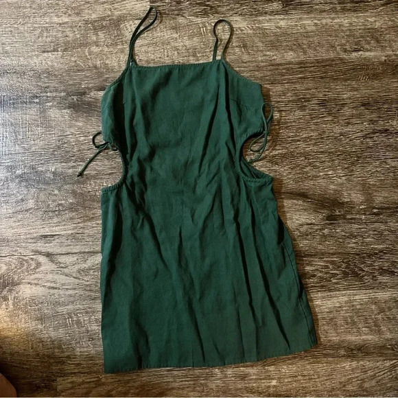 aerie Dresses & Skirts - {Aerie} green cutout dress